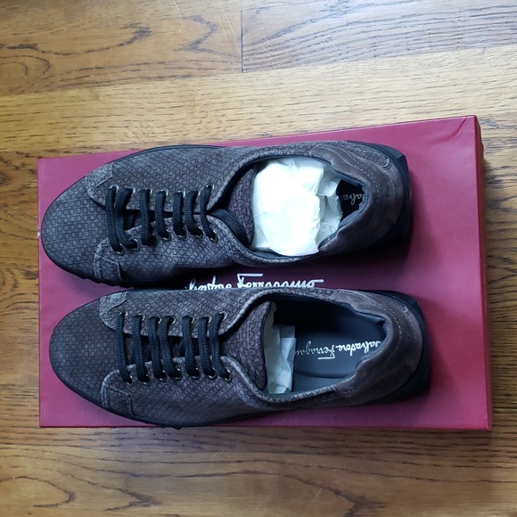 NIB Salvatore Ferragamo Grey Cube Sneaker Men's Size 7 - Picture 2 of 12